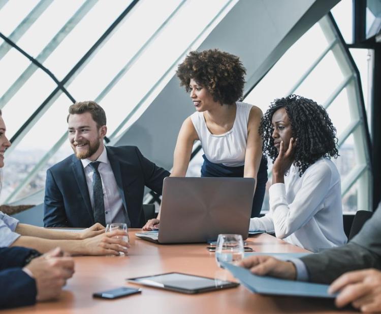 Operational teams collaborating to resolve data discrepancies